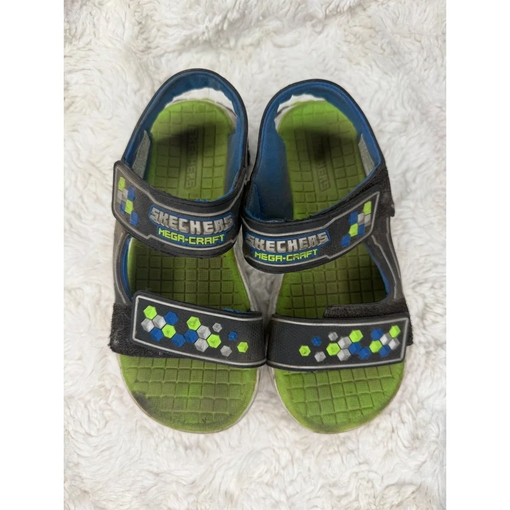 Skechers keep your